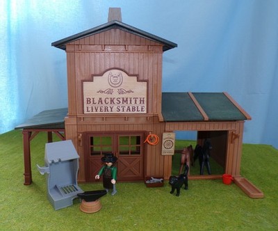 PLAYMOBIL Westernhaus Custom: BLACKSMITH (Schmiede) & LIVERY STABLE (Mietstall)