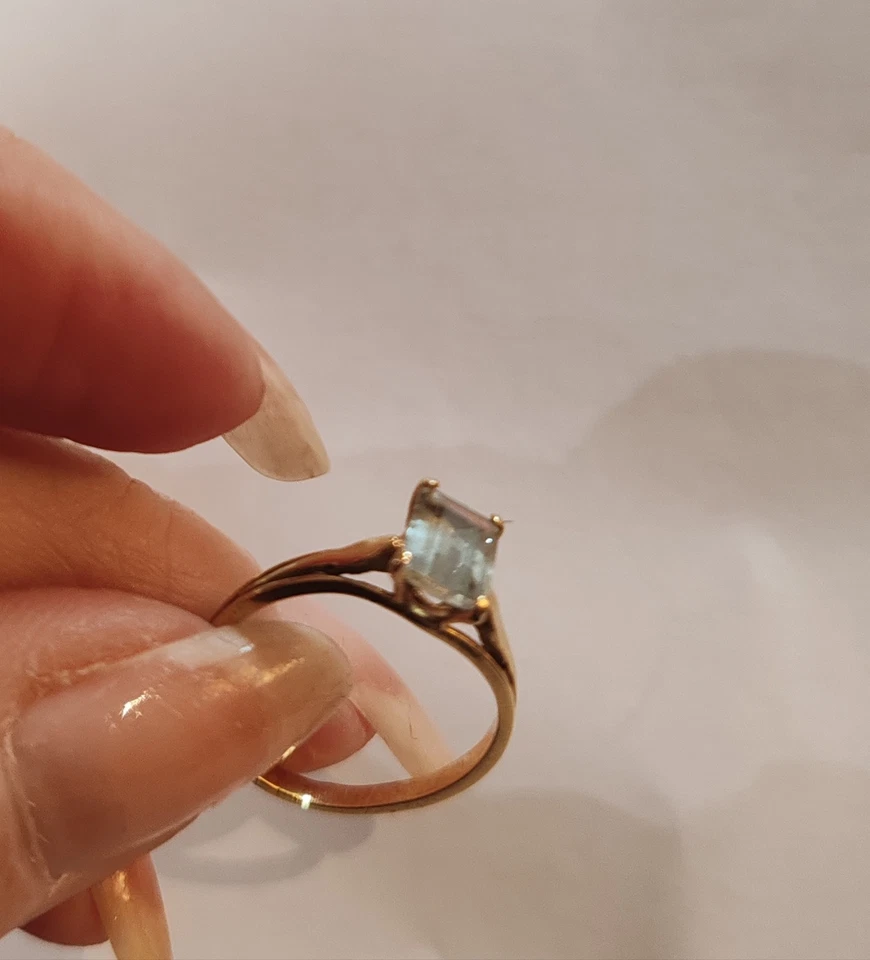Bague or jaune 18 carats et aigue marine rectangulaire - Photo 4/4