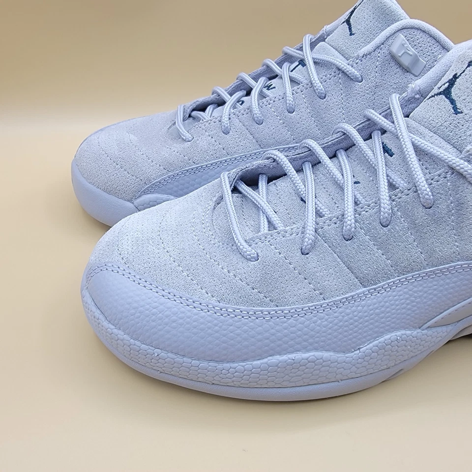 2017 Nike Air Jordan 12 Retro Low GS Wolf Grey Big Kids Shoes Size 6.5Y Youth  - Image 4 of 4