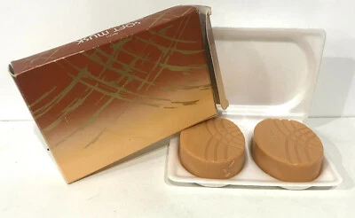 Vintage coffret 2 savons parfumés de collection Avon soft musk - Photo 1/2