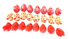 23 PAK VALENTINE THEMED SMALL RUBBER DUCKIES PARROT BIRD TOY CRAFT PARTS