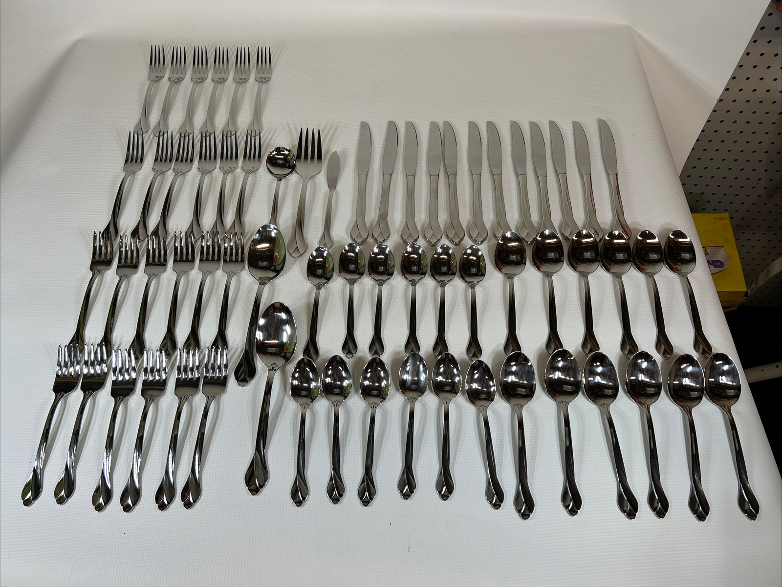 Oneida SHINY TRIBECA Complete Service for 12 Stainless Flatware 65 Piece Lot NEW eBay