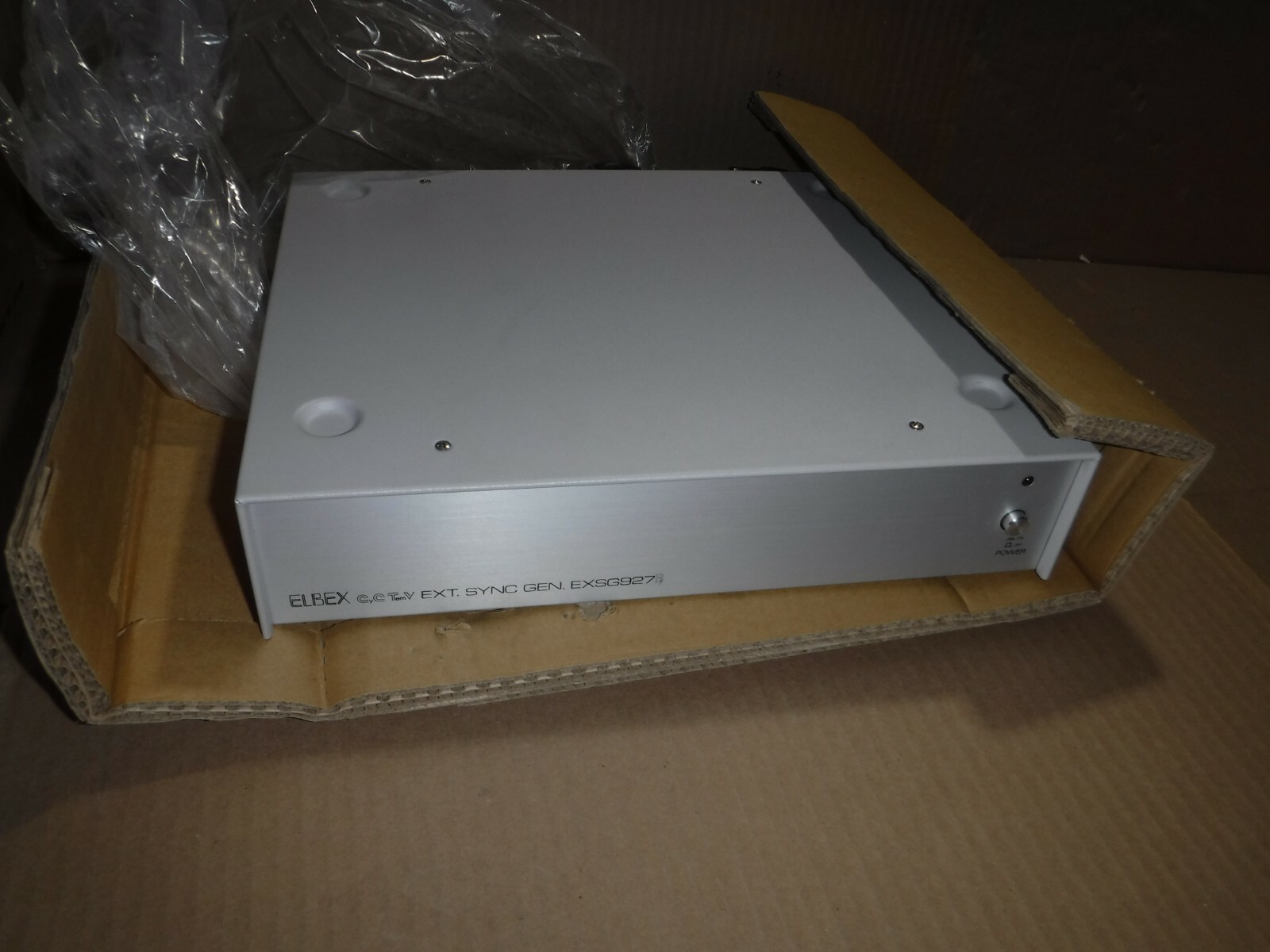 NEW ELBEX CAMERA EXT SYNC GENERATOR MODEL EXSG927