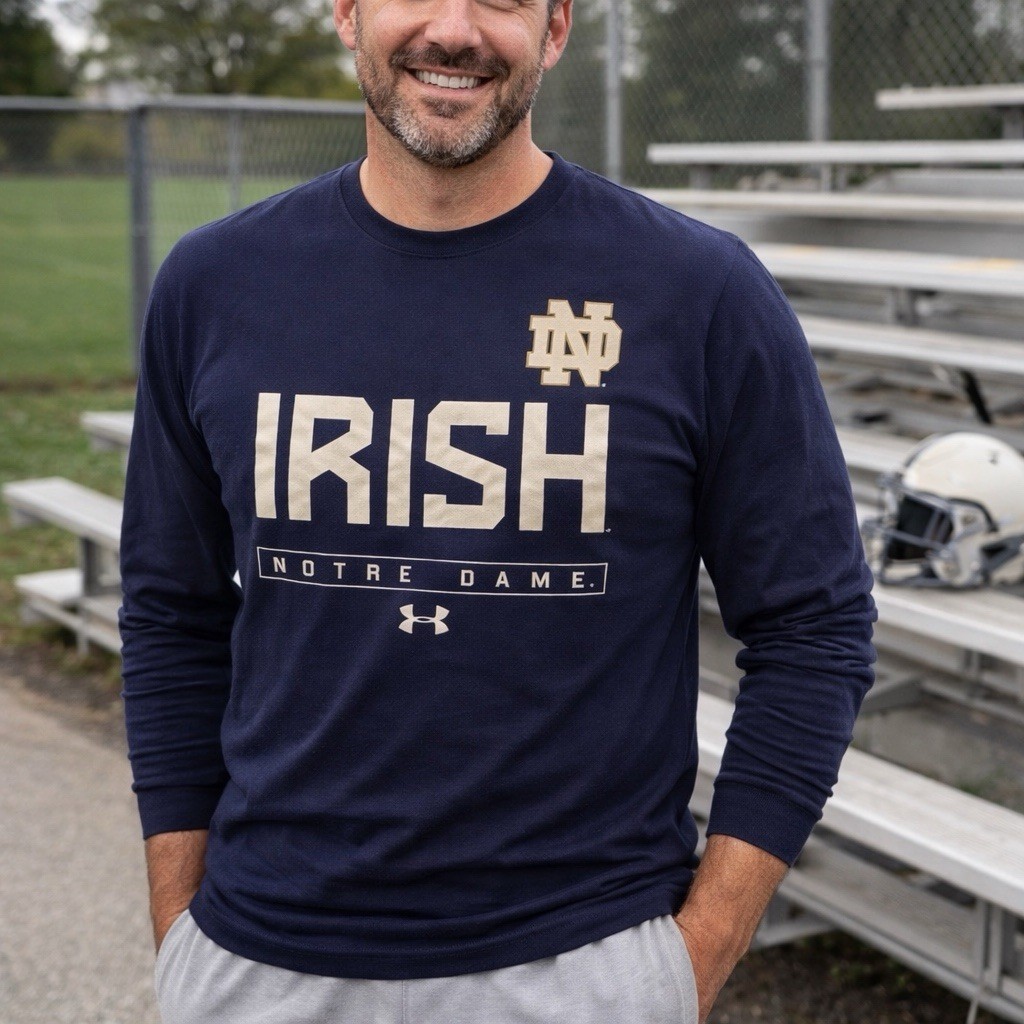 Under Armour Notre Dame T-Shirt Mens Medium Fighting Irish Navy Blue Long Sleeve