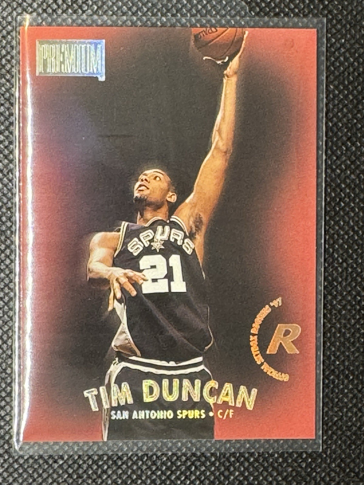 1997-98 Skybox Premium - Tim Duncan #112 (RC)