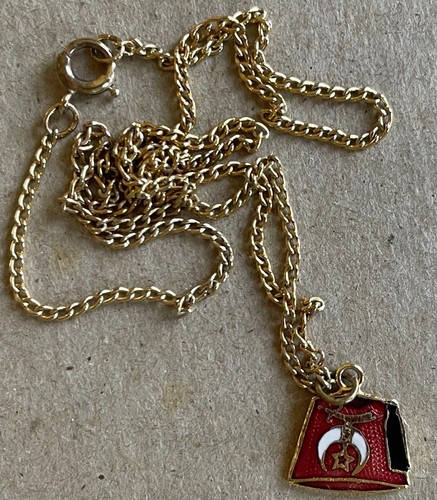 Vintage Masonic Fez Pendant or Charm on Chain Necklace