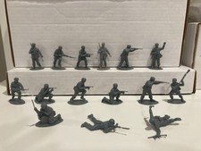 Vintage WWII German Paratroopers, Airfix, Lot of 16, Unpainted - A10