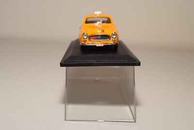 LE5872 MINIMINI LABEL43 Voiture 1/43 Peugeot 403 taxi Cotax de Paris