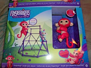 fingerlings jungle gym playset