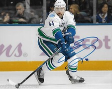 Vancouver Canucks Erik Gudbranson Autographed Signed 8x10 NHL Photo COA M