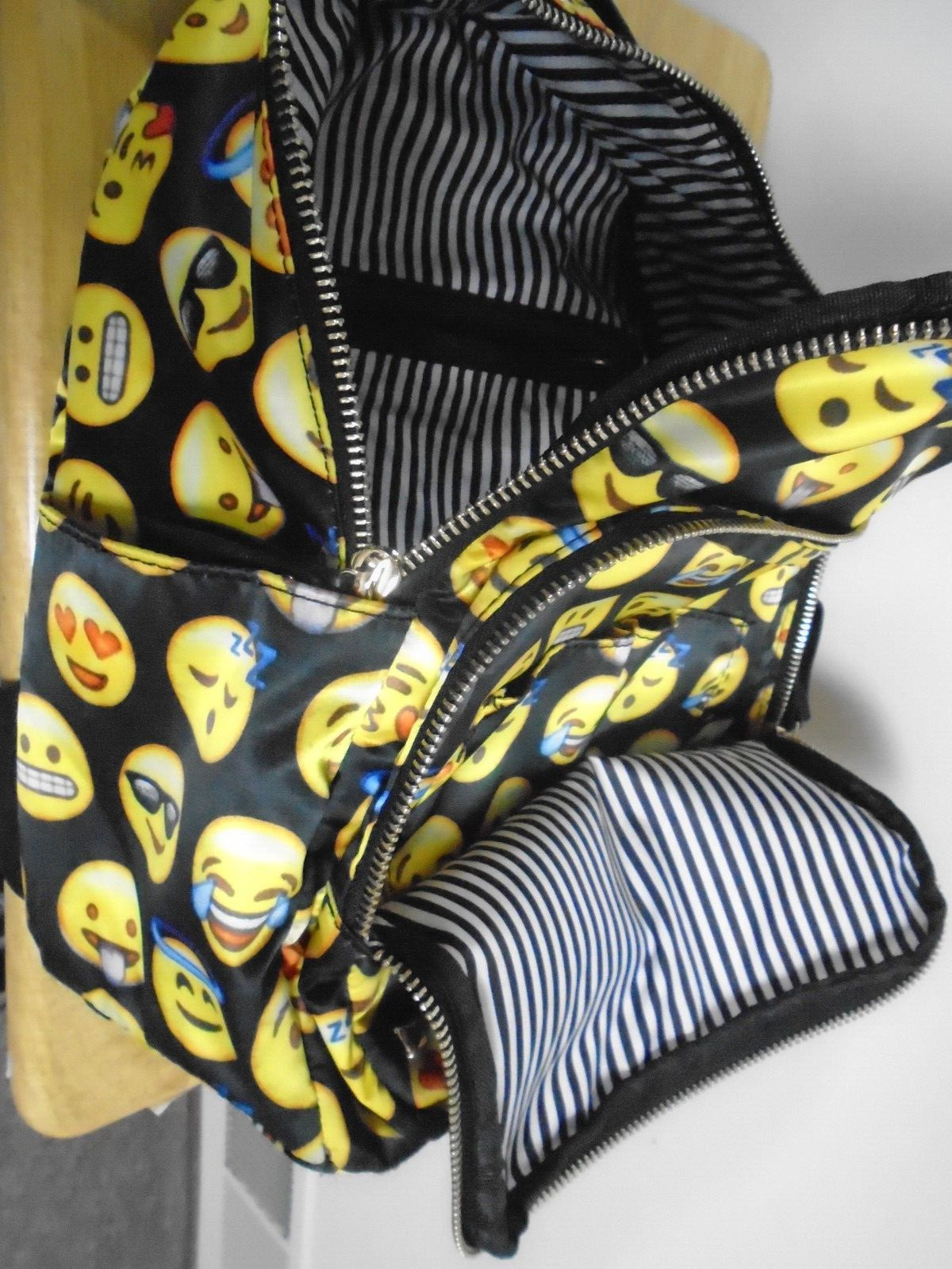 MMS Backpack Size Medium Multicolor - image 7