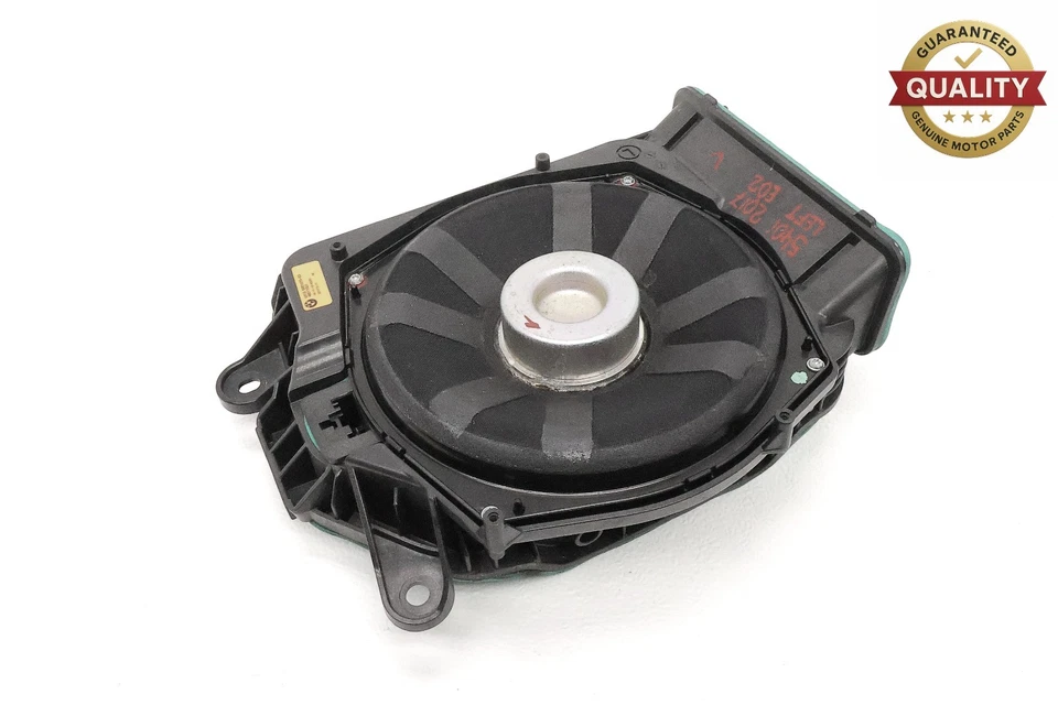 BMW 540i G30 2017-2023 subwoofer izquierdo woofer audio altavoz OEM 65136801075 Foto 2 de 4