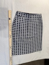 Banana Republic Geometric Print Pencil Skirt - Size 4 - Navy Blue  White