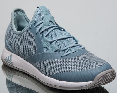 white on white tennis shoes