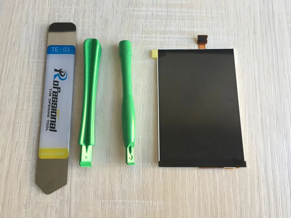 LCD Replacement Display Screen for iPod Touch 2G A1288 (2nd Generation) - Image 4 of 4