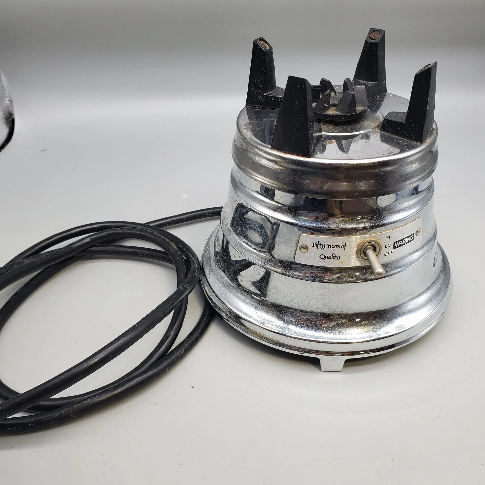 Waring Kitchen Classic 2-Speed Chrome Blender Model 34BL87 Motor Base Only