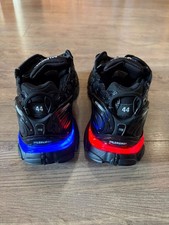 Balenciaga Runner LED mit Ladegerät und Tasc...