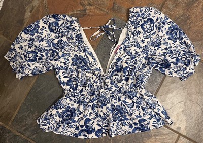 Francesca's Mi Ami Brand Blue and White Floral Tie-Front Blouse- Medium NWT