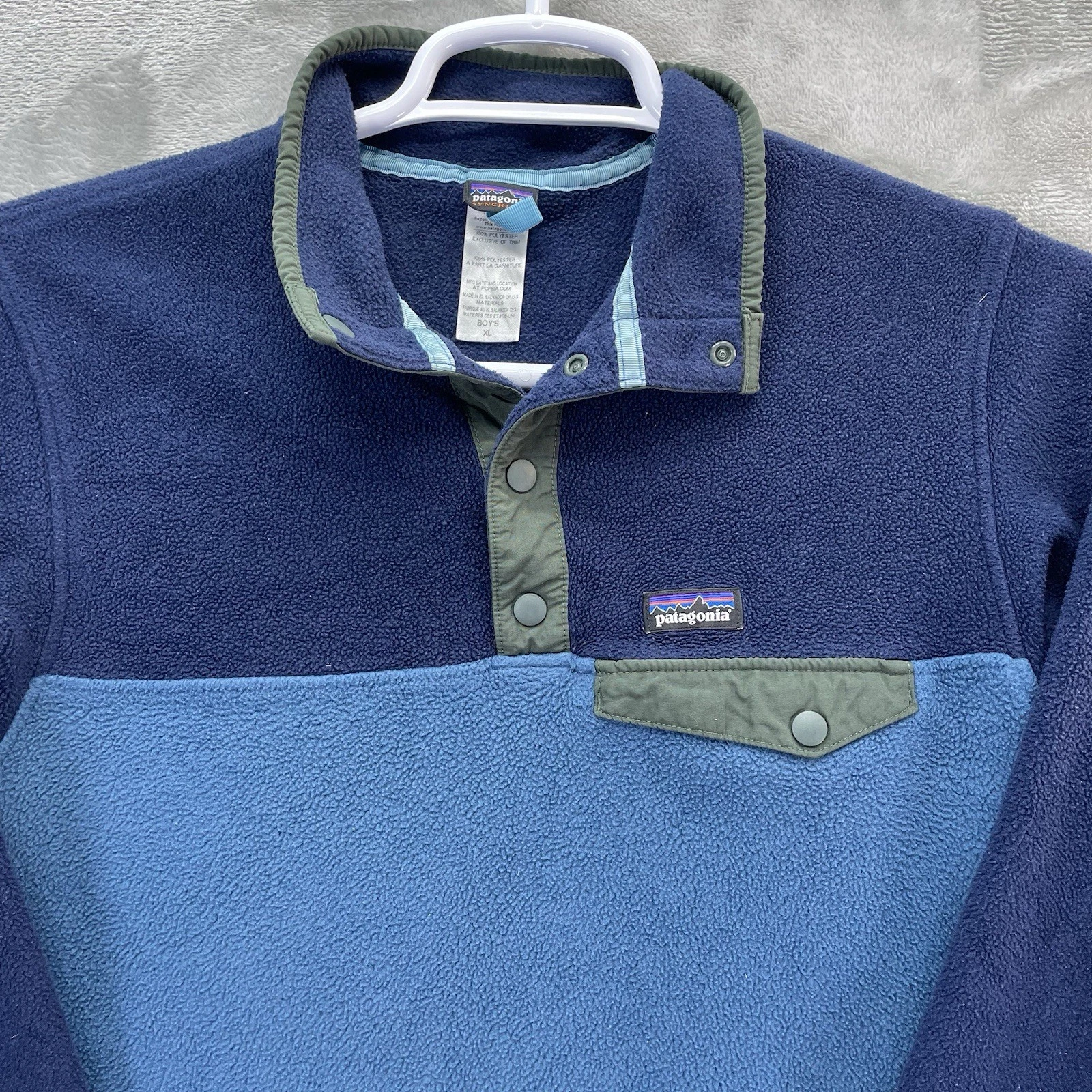 Patagonia jacket Boys XL Blue Snap T Synchilla Fleece Sweater Outdoors Hiking