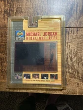 Michael Jordan Upper Deck Diamond Vision Highlight Reel “The Shot” Motion Card