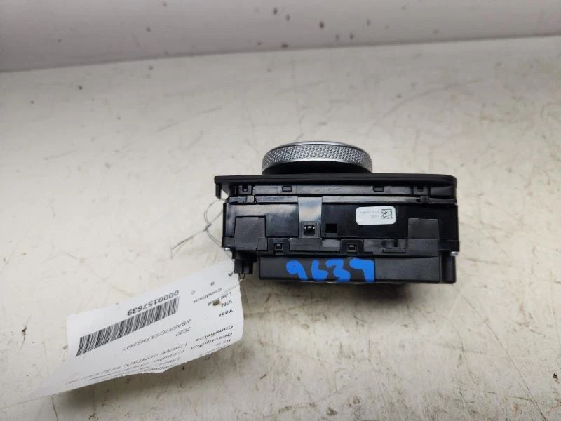 Audio Equipment Radio Controller Console Mounted Fits 20-21 BMW 330i 753995 - Image 3 of 4