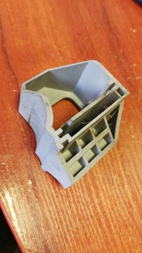 BMW 1ER E81 E87 KÜHLUNG KÜHLER UNTERE HALTERUNG O/S RECHTE SEITE 7526444