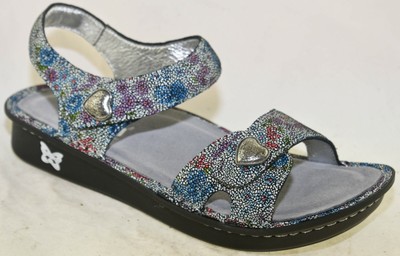 alegria vienna sandals