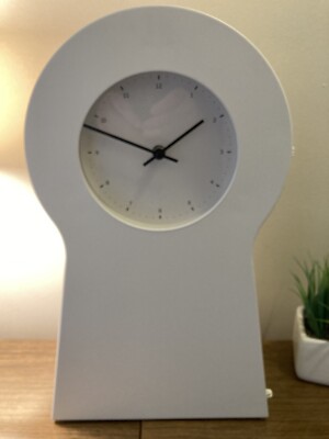 IKEA PS1995 Keyhole Cabinet Clock Minimalist Timepiece White
