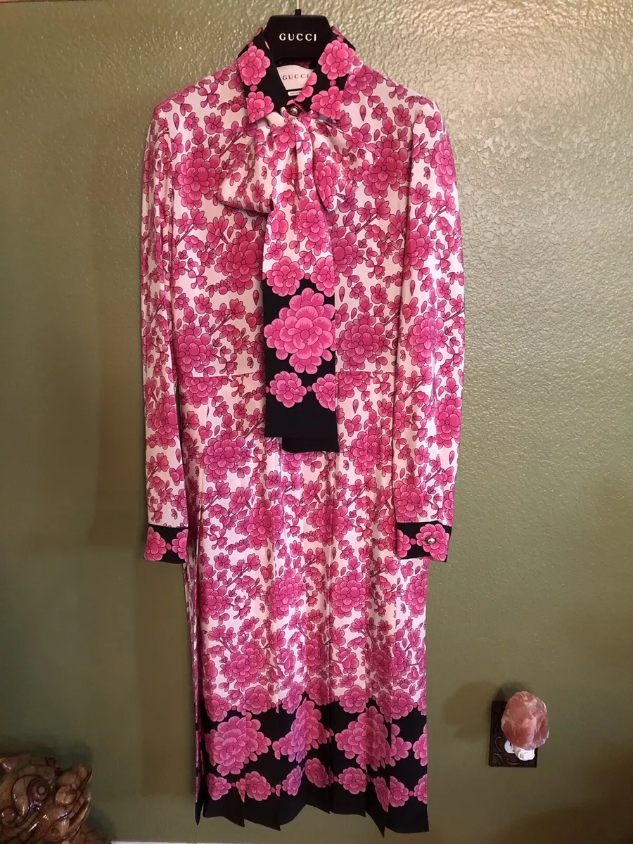 Gucci flower hotsell dress