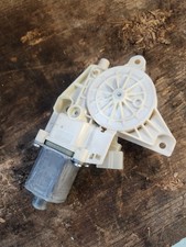Mercedes W212 W204 X204 Fensterheber Motor vorne links A2048200142