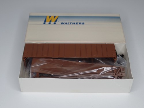 Walthers 3650 River Road Mercantile Kit