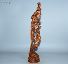 Exquisite Small Leaf Boxwood Flying Beauty Ornament