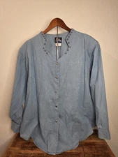 Vintage Women's Roper Light Blue Chambray Long Sleeve Shirt Size 44