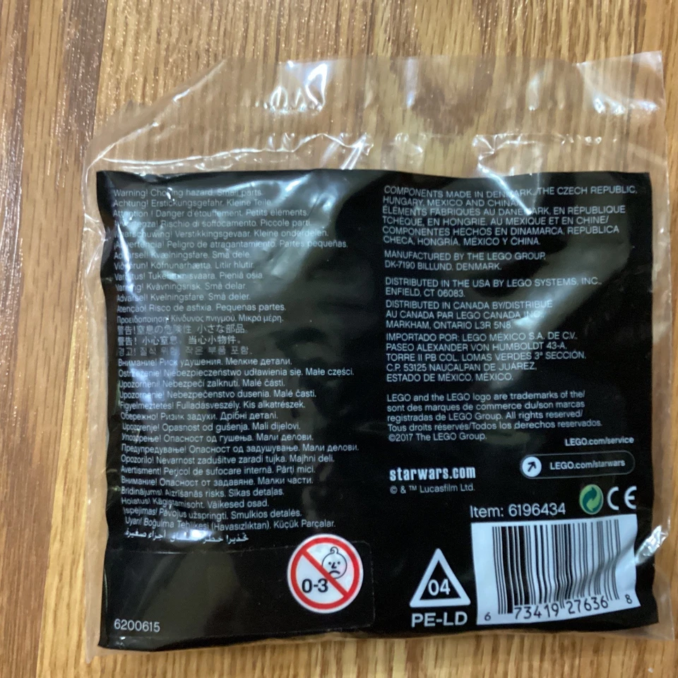 Lego Star Wars Scarif Stormtrooper Minifigure 40176 Promo Exclusive NEW - Image 2 of 2