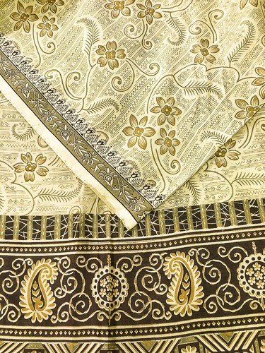 Pure Silk Sari / Silk fabric 5 yards/ Recycled Natural Vintage Fabrics PSS17826