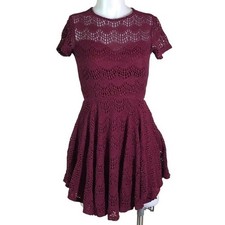 KENDALL & KYLIE BURGUNDY SHORT SLEEVE LACE DRESS