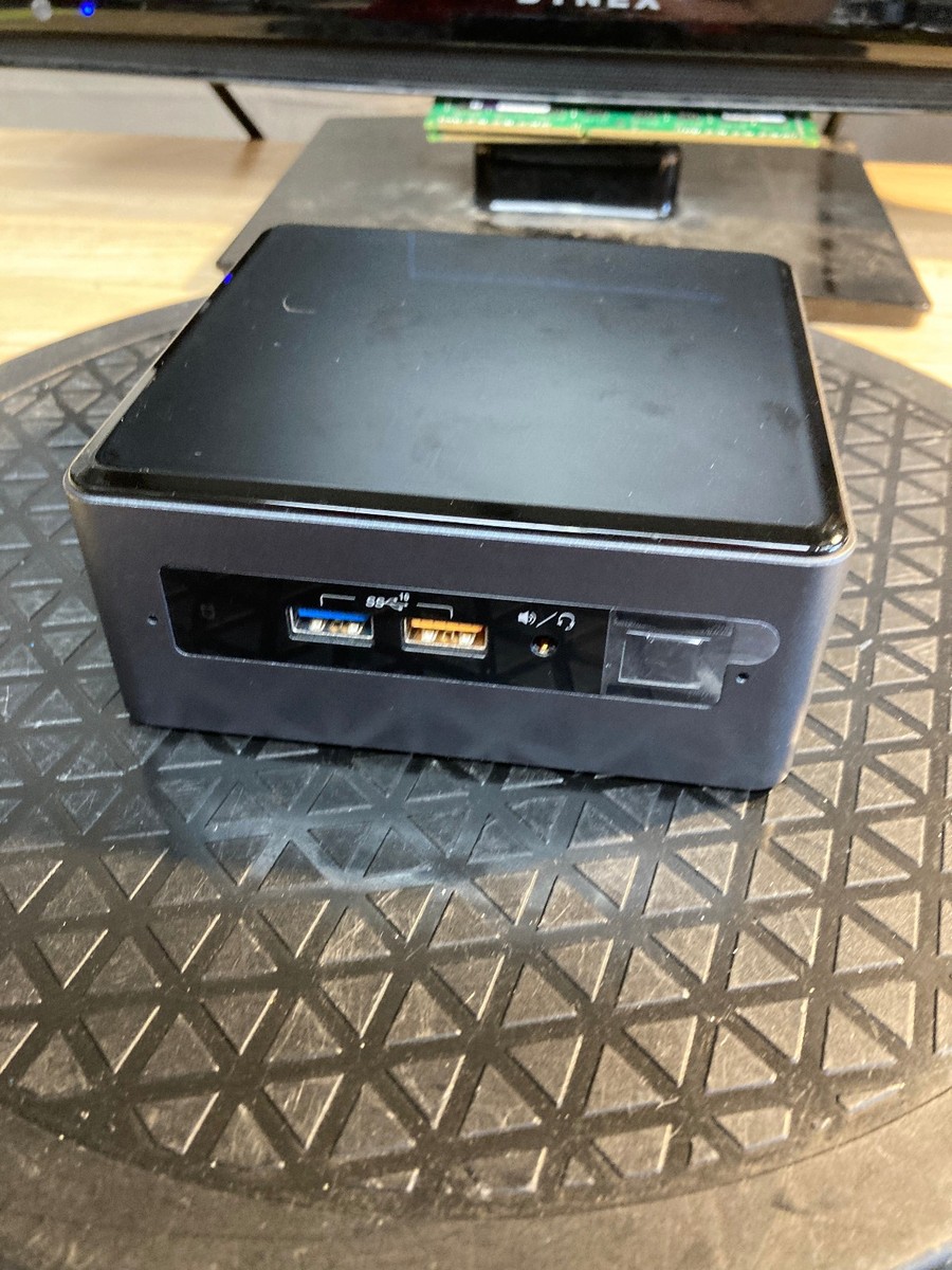 Intel NUC 8 NUC8i7BEH BOXNUC8i7BEH1 i7-8559U 2.7Ghz 12GB