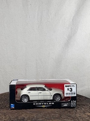 NIB Chrysler 300C 1:34 Die-Cast City Cruiser Collection Hemi Engine New-Ray Toys