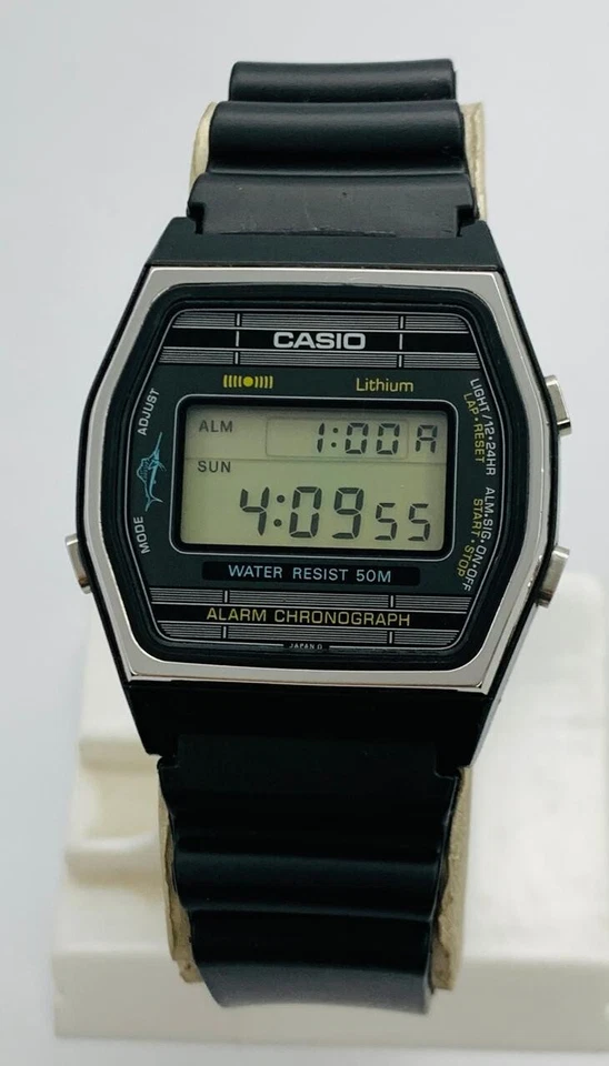 Vintage Casio Marlin 50M W-21 Digital Men's Quartz Watch - image 2 of 4