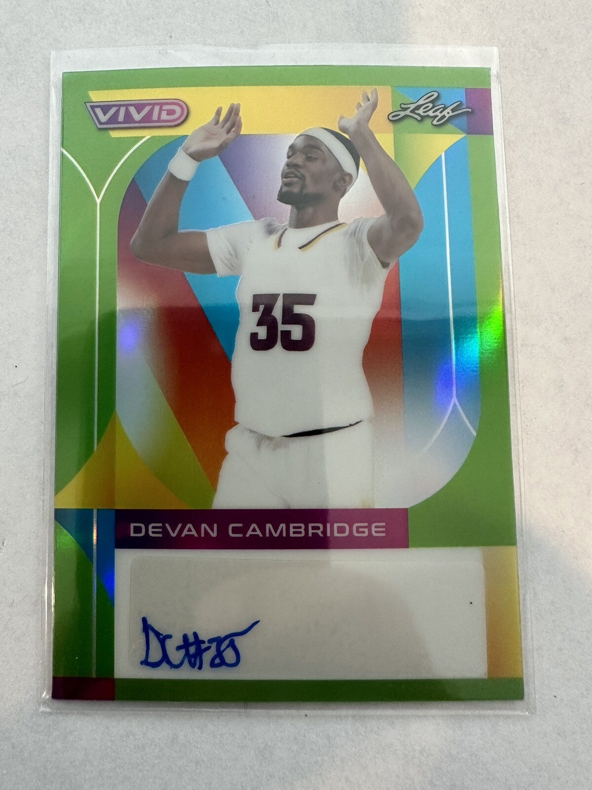2022-23 Leaf Vivid Autograph White #BA-DC1 Devan Cambridge RC Rookie AUTO /15