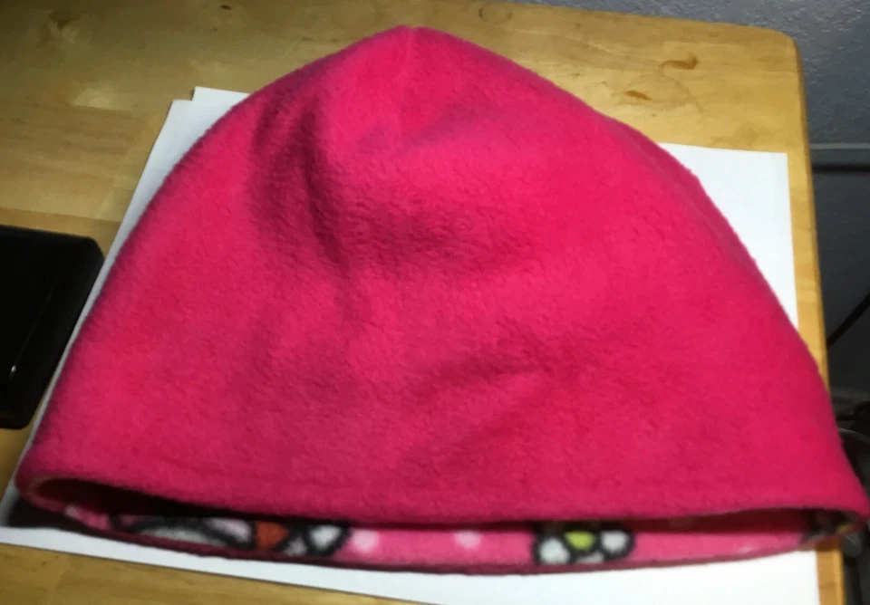 REVERSIBLE FLEECE HELLO KITTY HANDMADE ADULT BEANIE  - Image 2 of 4