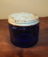 VINTAGE NOXZEMA GLASS COBALT BLUE JAR WITH LID