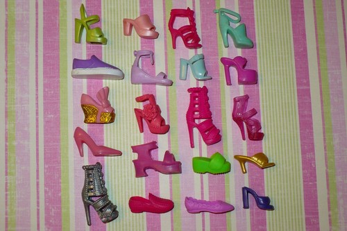 Lot De 10 Paires De Chaussures Barbie Fashion Fever / Fashionitas - Occasion - Mattel