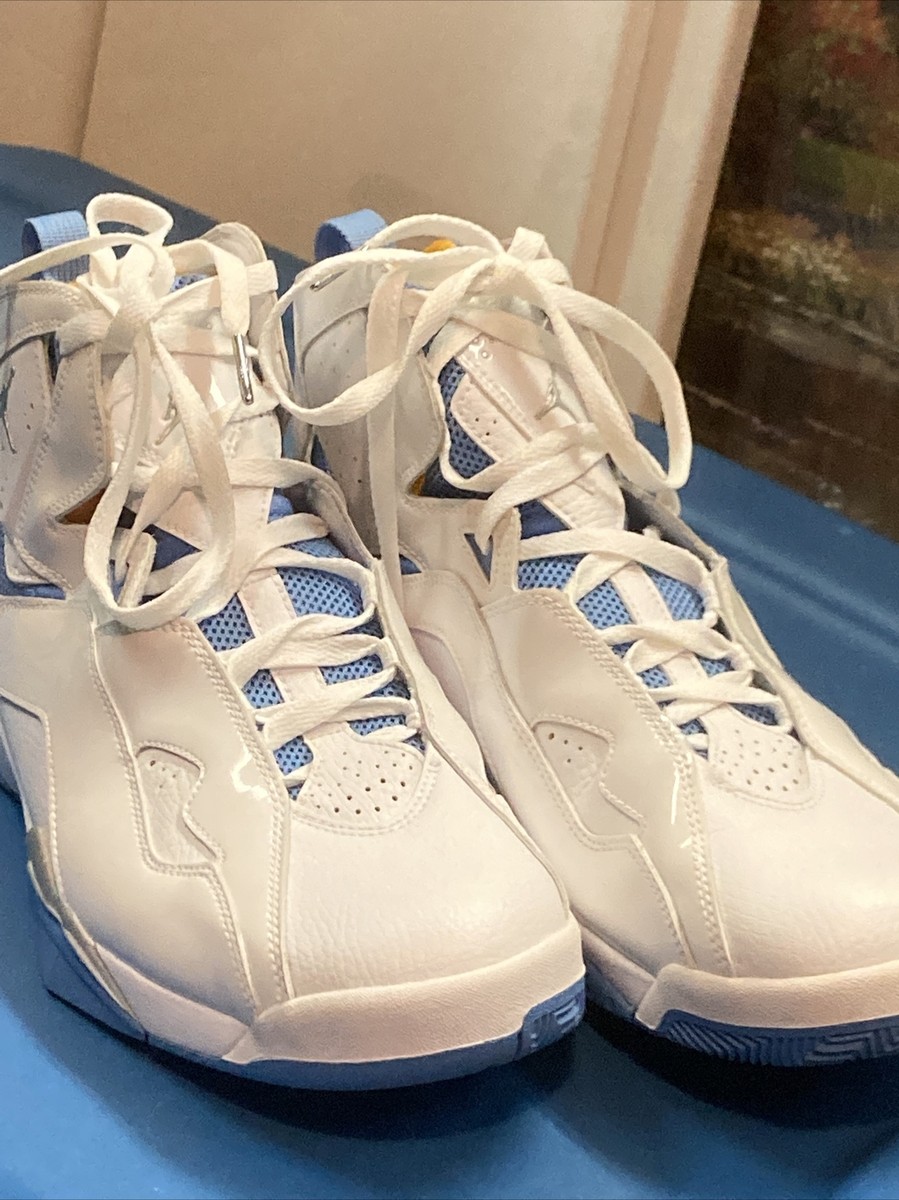 Jordan True Flight White/Taxi-UnivBlue VNDS used Size 12 w  display picture 2