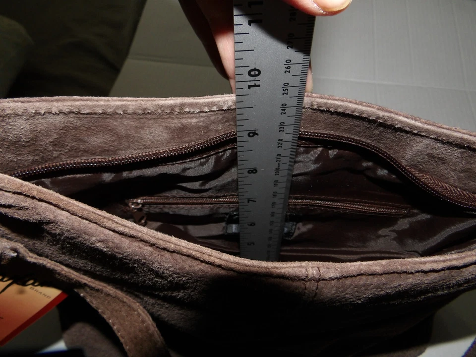 Cartera marca Maxam gamuza genuina cuero marrón con 3 bolsillos 3 cremalleras NUEVO CON ETIQUETAS Foto 3 de 4