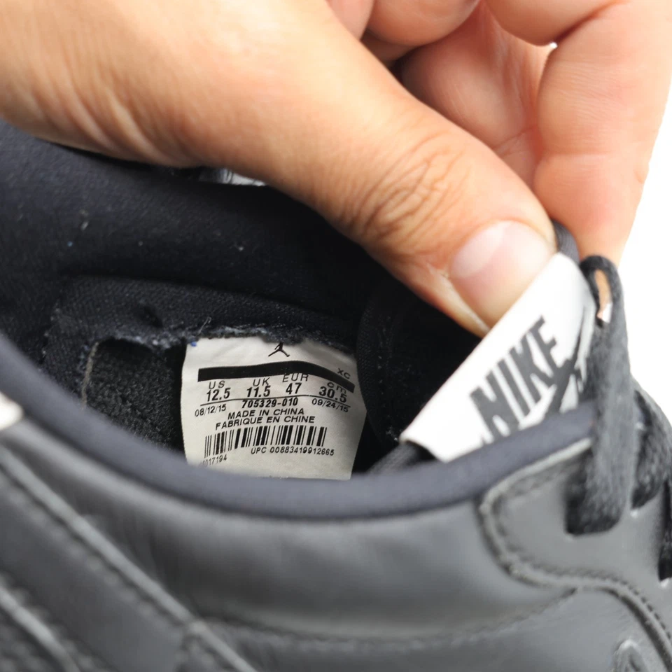 Nike Air Jordan 1 Retro OG Para hombres 12.5 Bajo Cyber Monday Cuero Negro 705329-010 Foto 3 de 4