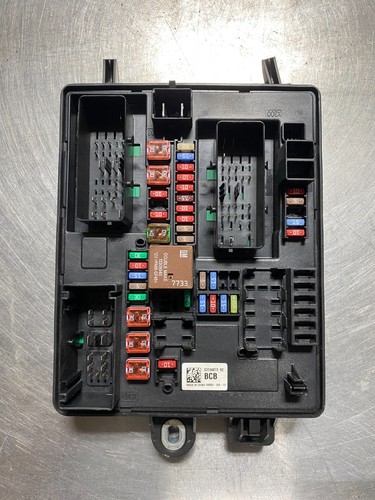14 V6 2015 Cadillac ATS Fuse Junction Box 23134073-02 BCB
