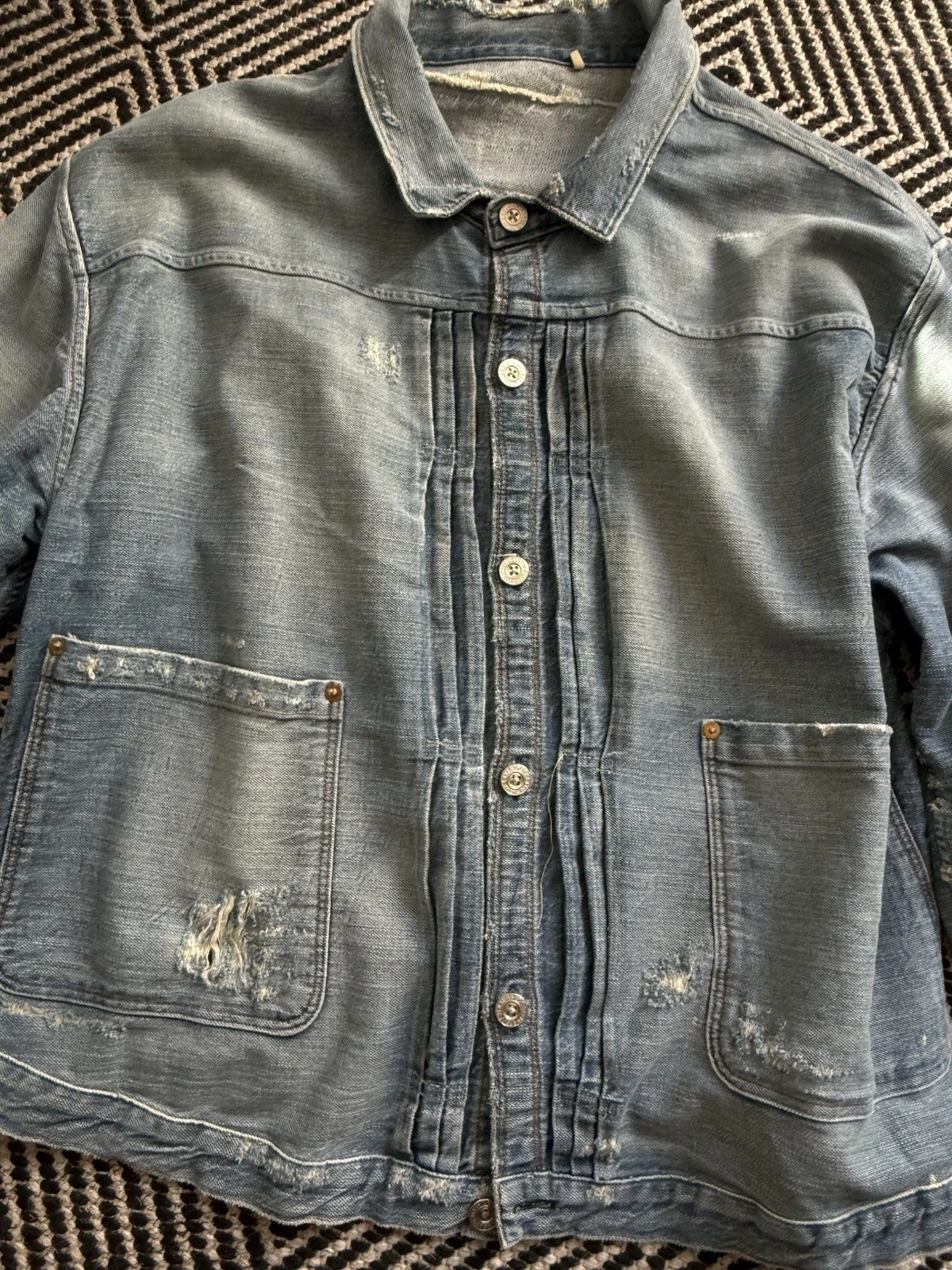 Levi’s  Blue Denim extra light distressed rare L image 2