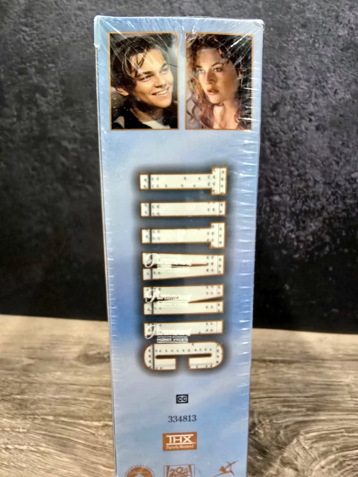 Titanic 1997 Movie VHS 2-Tape Box Set Sealed New In Box Foto 4 de 4
