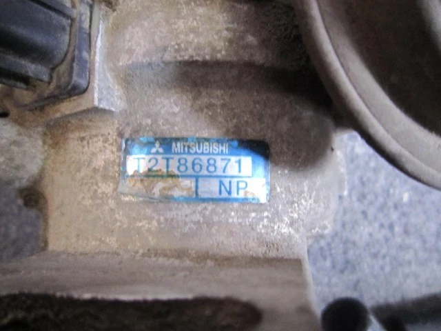 MITUBISHI Minicab U42T Distributor 13133 - Image 3 of 4